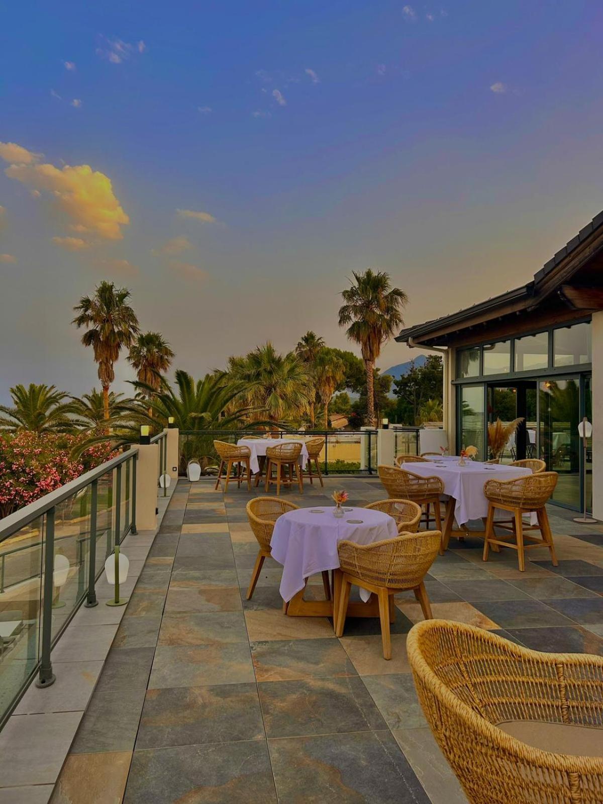 Residence San Pellegrino Folelli Exterior photo